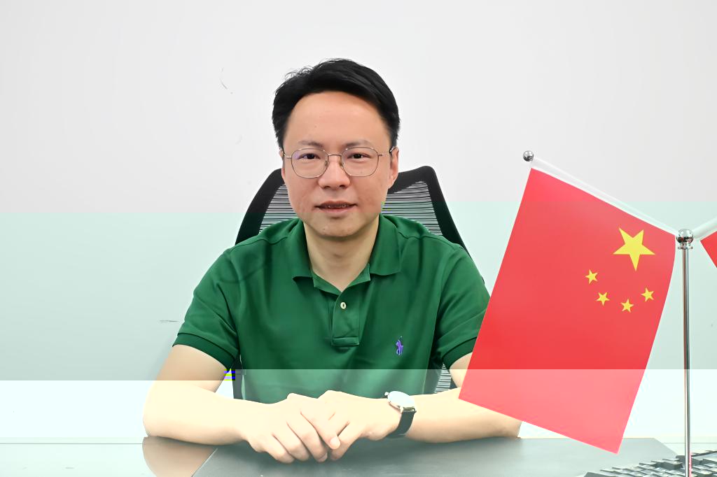李蔚